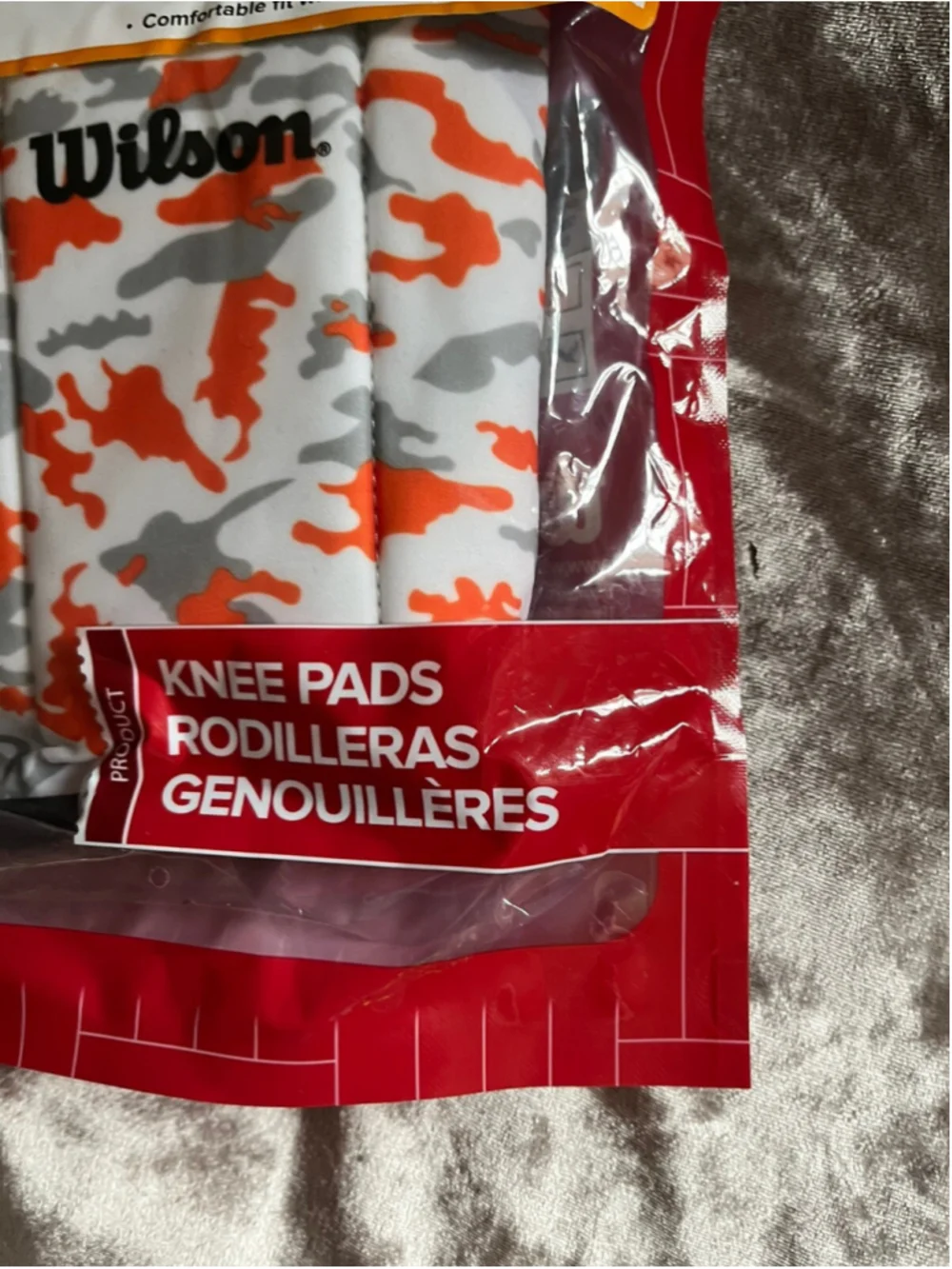 1 PAIR OF WILSON CAMO REVERSIBLE DELUXE STANDARD JUNIOR KNEE PADS VOLLEBYALL NEW